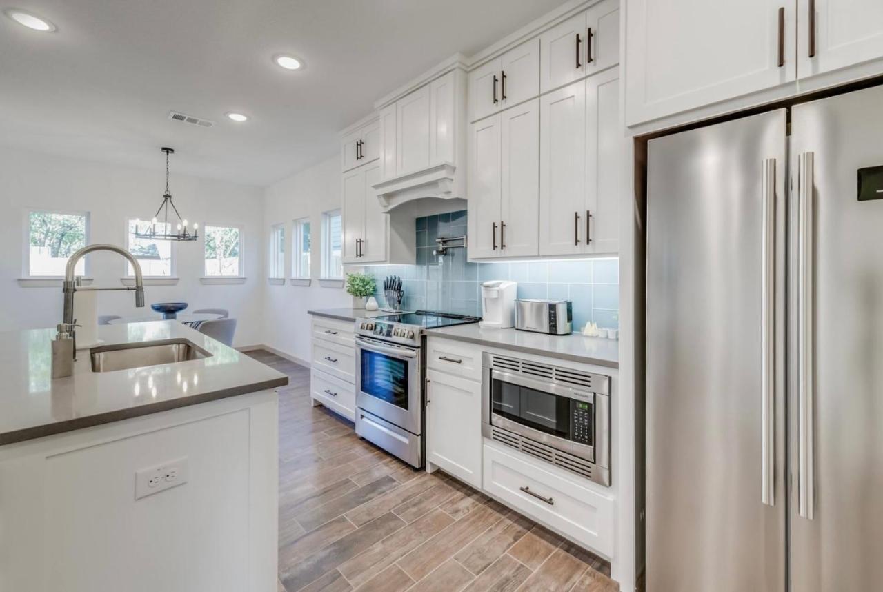 Stylish Townhome Near At&T Stadium, Globe Life, Six Flags & More Arlington Buitenkant foto
